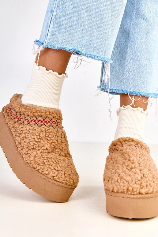 Tmavo pieskové nízke snehové topánky...