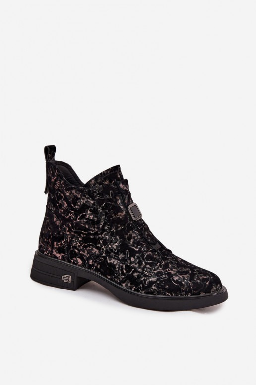 ČižmyZapnutéturalnego zo semišuu Zapnuté nízkom opätku D&A CR52-713 v čiernej a hnedej farbe