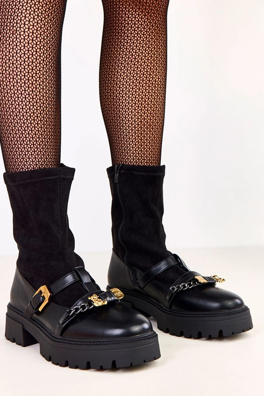 Čierne trekingové topánky zdobené...