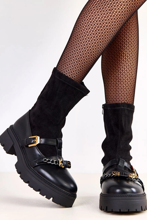 Čierne trekingové topánky zdobené...