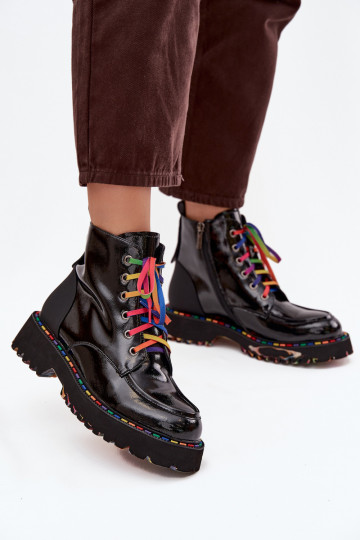 Kožené s lakovým efektom Dámske čižmy Artiker 57C0064 čierna