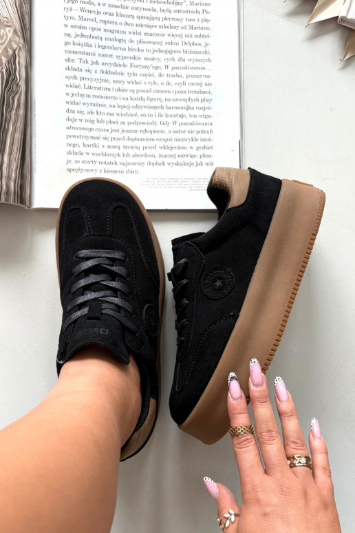 Dámske športové topánky s platformou "Big Star" SS274761 čierne