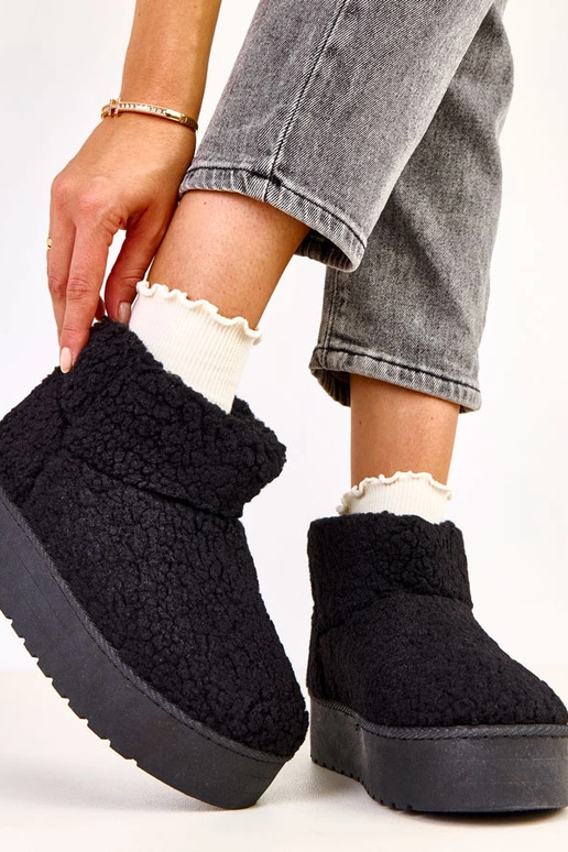 Čierne snehové topánky s ovčím...