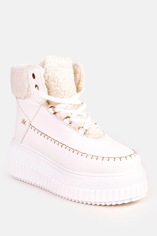 Biele teplé športové členkové topánky...