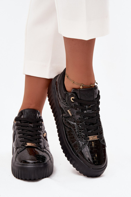 s lakovým efektom Tenisky model obuvi Dámske s platformou Lee Cooper LCJ-25-09-3870 čierna s lakovým efektom Tenisky model obuvi Dámske s platformou Lee Cooper LCJ-25-09-3870 čierna