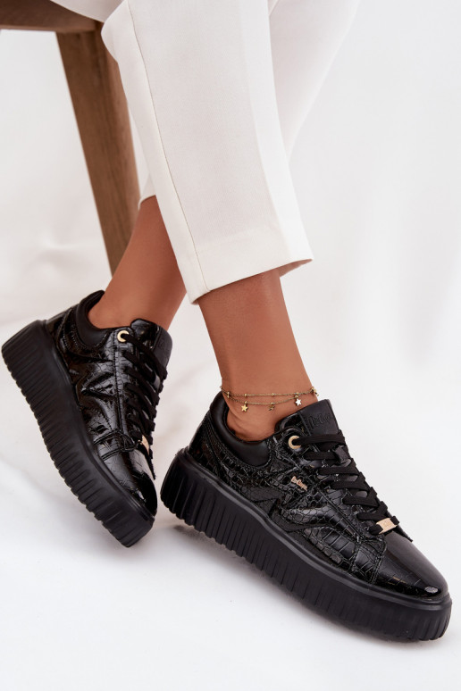 s lakovým efektom Tenisky model obuvi Dámske s platformou Lee Cooper LCJ-25-09-3870 čierna s lakovým efektom Tenisky model obuvi Dámske s platformou Lee Cooper LCJ-25-09-3870 čierna