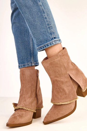 Béžové čižmy na podpätku s... 2