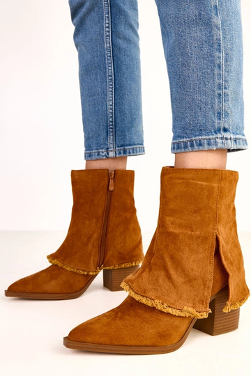 Hnedé čižmy na podpätku s...