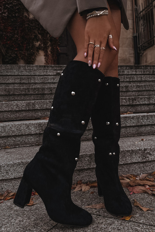 Teplé čižmy s podpätkami S Ornatemi Detalami čierna Lucinda