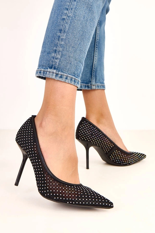 Čierne lodičky z mriežkového... Čierne lodičky z mriežkového...