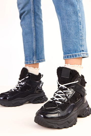 Čierne športové topánky s...