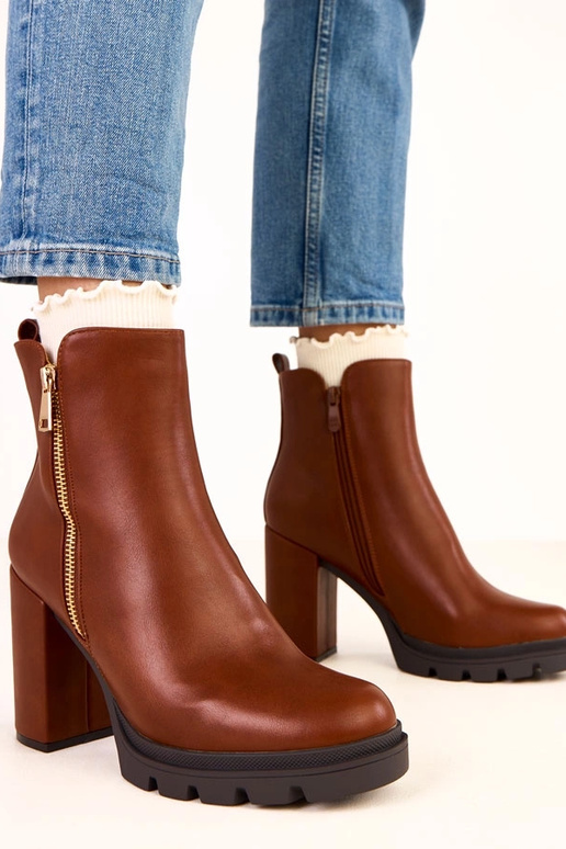 Hnedé čižmy na hrubom podpätku Kage Hnedé čižmy na hrubom podpätku Kage