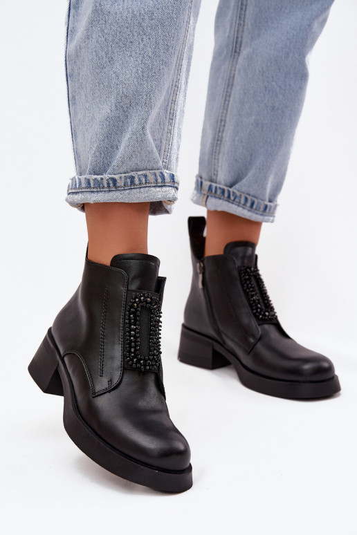 Kožené Dámske čižmy Zapnuté Klocku s ozdobami D&A JC52-869 čierna Kožené Dámske čižmy Zapnuté Klocku s ozdobami D&A JC52-869 čierna