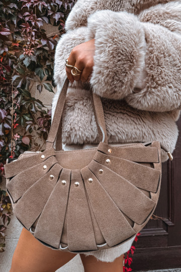 KabelkaZapnutéturalnego zo semišuu slonovina Tialine