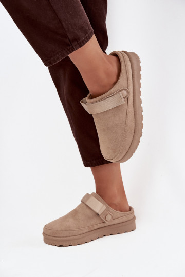 Dámske teplé papuče s kožúškom vo vnútri a platformou pieskovej farby Azida 2