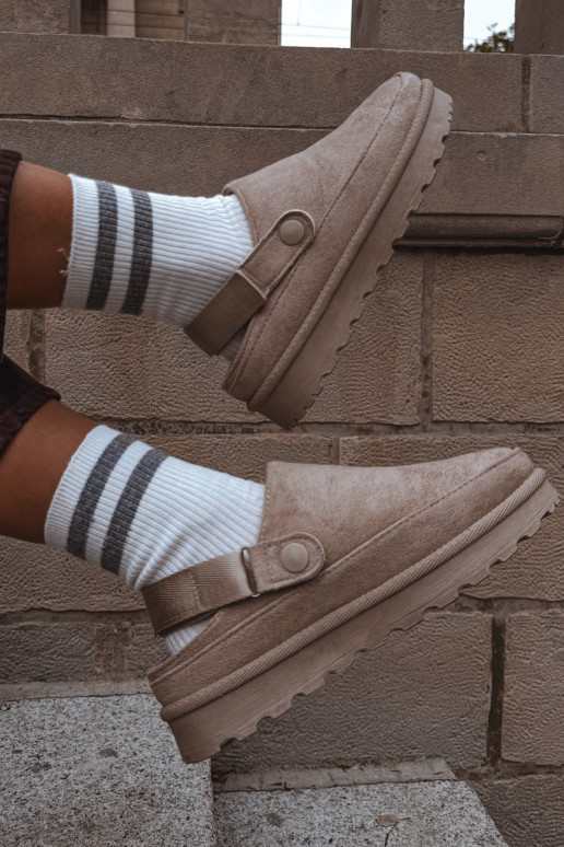 Dámske teplé papuče s kožúškom vo vnútri a platformou pieskovej farby Azida