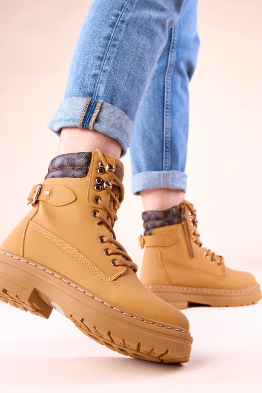 Hnedé zateplené traperky z matnej...