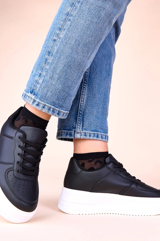 Čierne športové topánky na platforme...