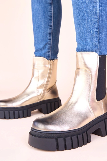 Zlaté čižmy na platforme s...