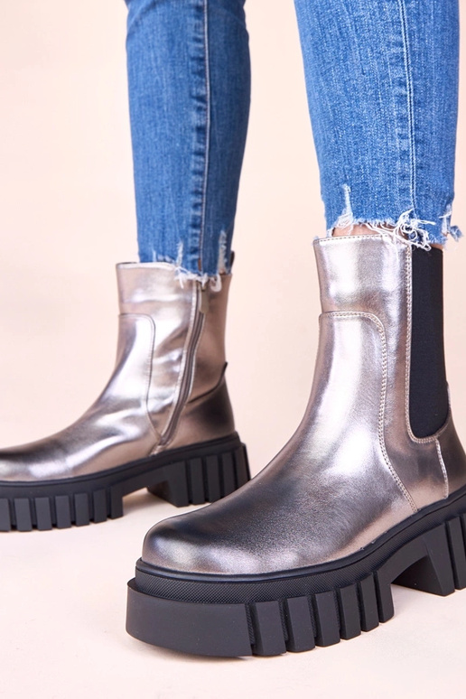Strieborné čižmy na platforme s...