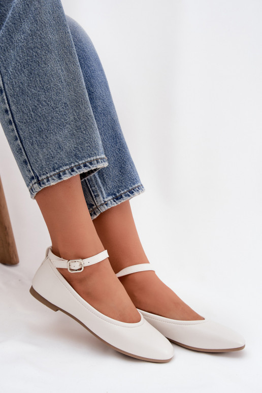 Balerínky Dámske s popruhmi I s prackami biela farba Janelor