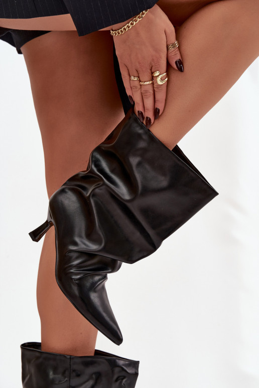 Trvalý model Dámske čižmy s tenkými podpätkami S nazberaným zvrškom čierna Inarisse