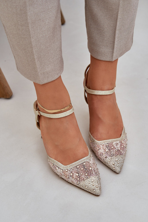 Zdobené štekle s otvorenou pätou zlatej farby Zapnuténadra