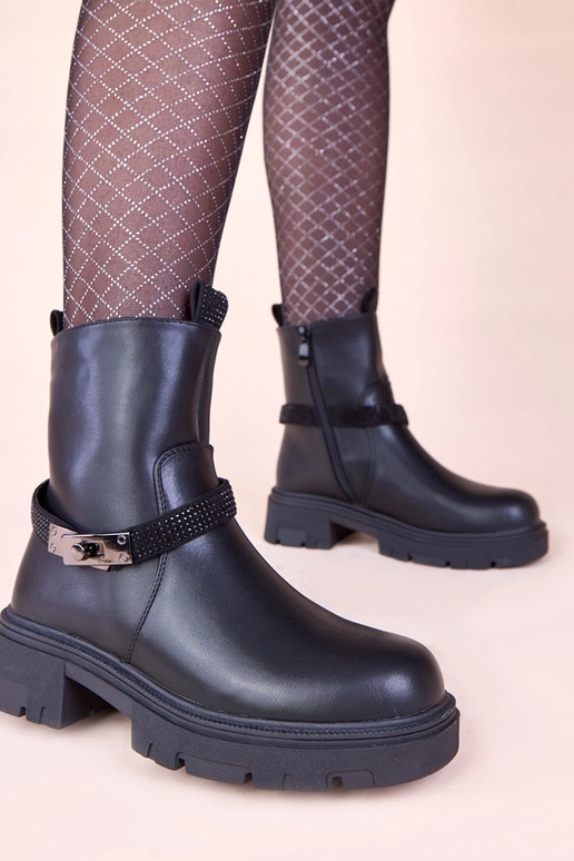 Čierne platformové čižmy zdobené...