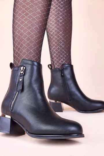 Čierne masívne čižmy s... 2