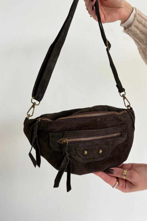 Kabelka na trupeZapnutéturalnego zo semišuu CzekoladoIna Romilly