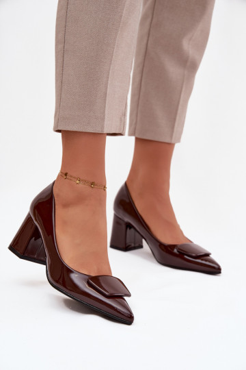 s lakovým efektom Topánky s podpätkami s ozdobami CzekoladoIne Isoline 2