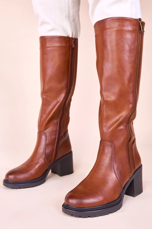 Hnedé vysoké čižmy na podpätku s...