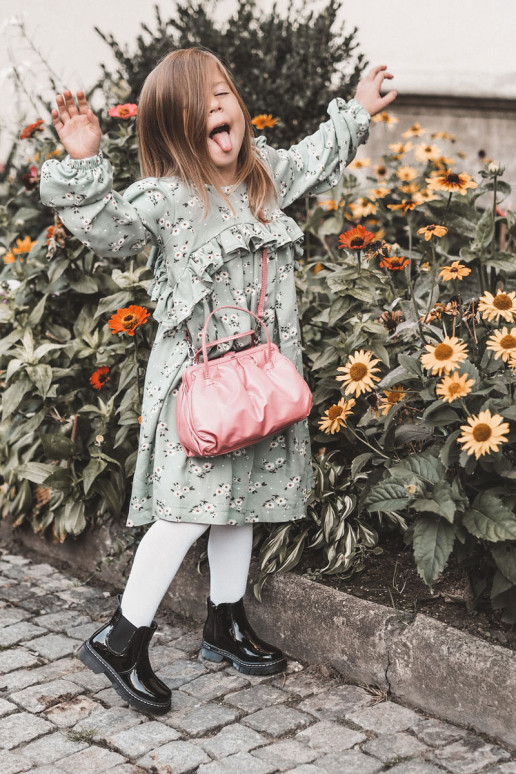 Detské oteplené čižmy s lakovým efektom, čierna farba Porky