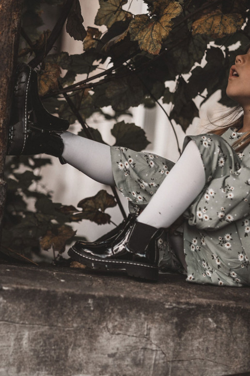 Detské oteplené čižmy s lakovým efektom, čierna farba Porky