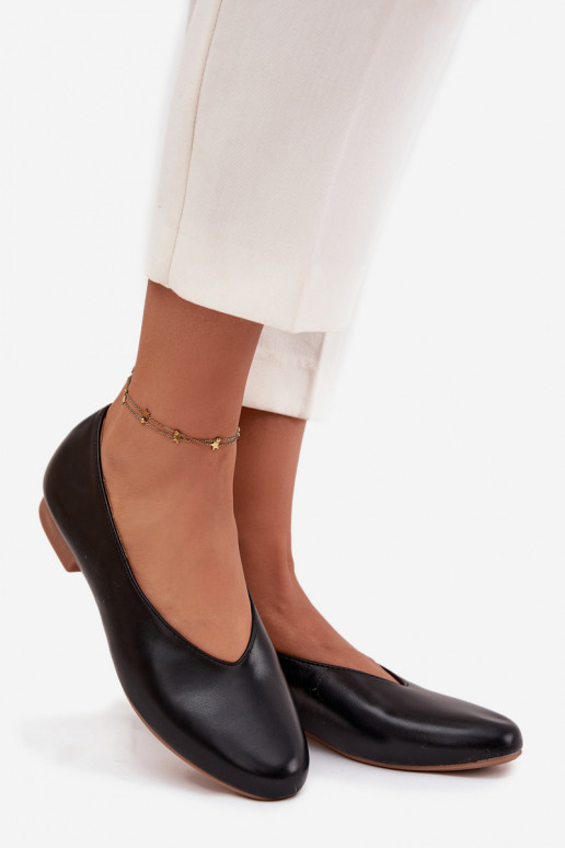Dámske balerínky z umelej kože s širokými podpätkami v čiernej farbe Olyssia