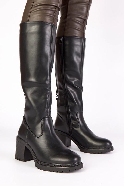 Čierne dlhé čižmy na podpätku Akija