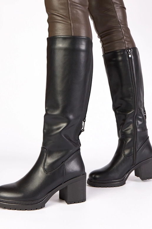 Čierne dlhé čižmy na podpätku Akija