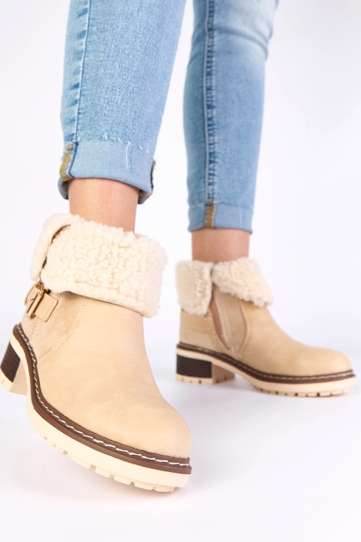 Pieskové čižmy na podpätku s ohybným...