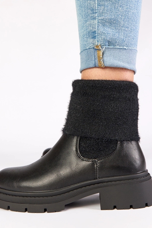 Čierne čižmy s elastickým vkladom a...