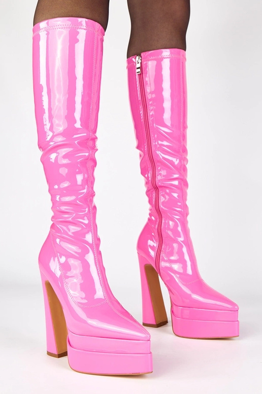 Ružové čižmy na podpätku lakované s...