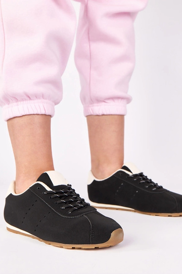 Čierne športové topánky s...