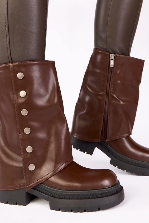 Čokoládové čižmy s ohnutým vrchom na...