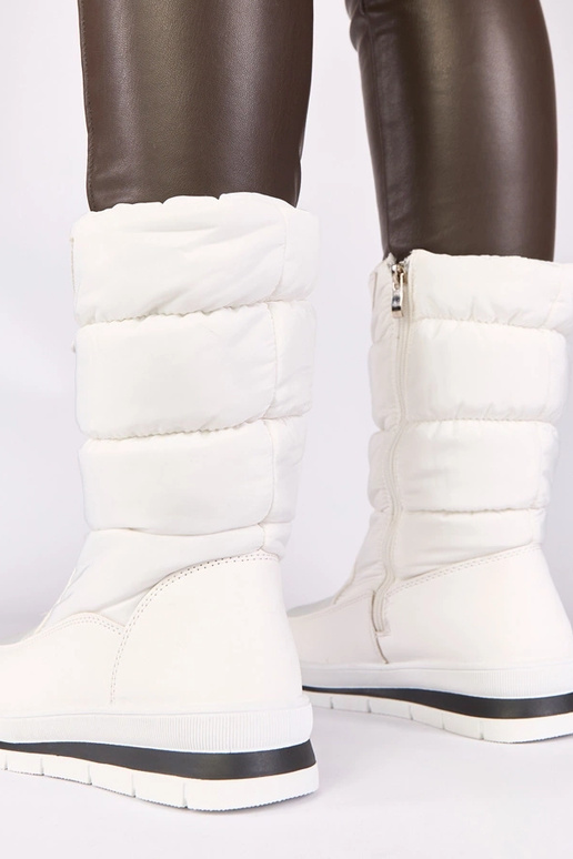 Biele snehové čižmy na nízkom...