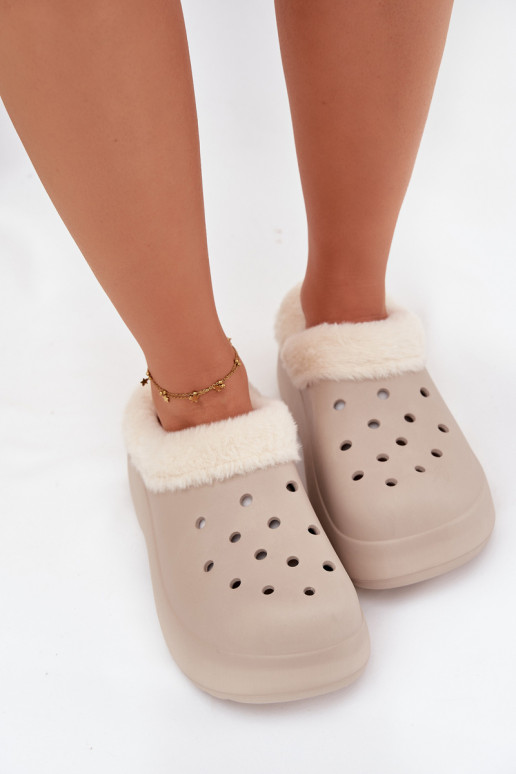 Ľahké papuče Dámske papuče zahriať sa s kožušinou vo vnútri khaki farby Palvine