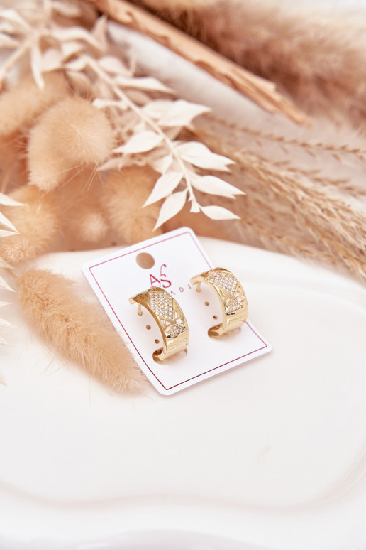 so štýlovými detailmii Dámske Stal Chirurgiczna s trblietavými otvormi zlatej farby