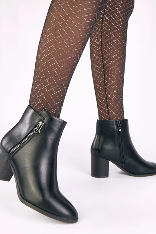 Čierne klasické topánky na podpätku s...