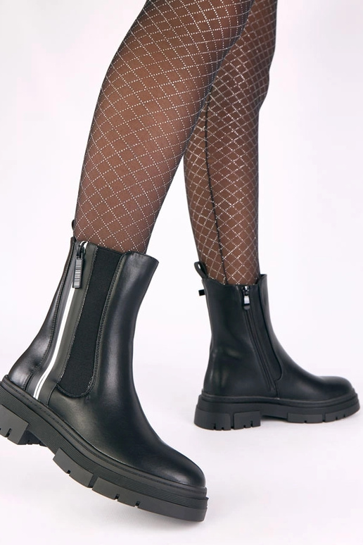 Čierne topánky na platforme s...