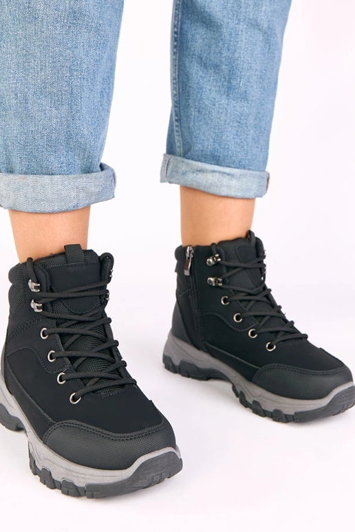 Čierne tenisky na platforme Briana