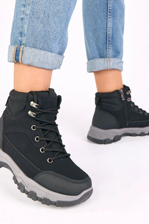 Čierne tenisky na platforme Briana