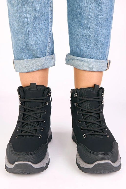 Čierne tenisky na platforme Briana